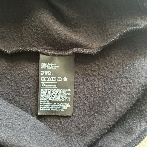 ⭐️ 2 for $10 OR $7 each ⭐️. 
H&M Printed Hoodie * US S - Picture 6 of 6